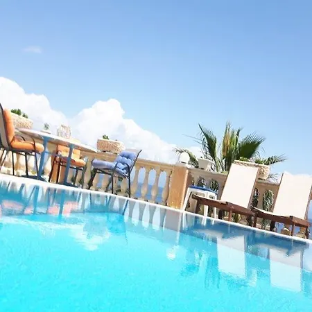 Lägenhetshotell Oniro Villas Corfu (city)